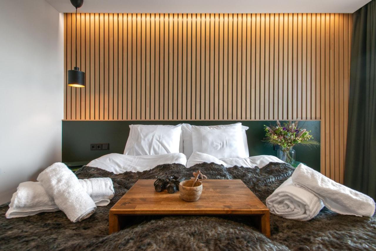 Haltia Lake Lodge Nature Boutique Hotel & Glamping เอสโป ภายนอก รูปภาพ