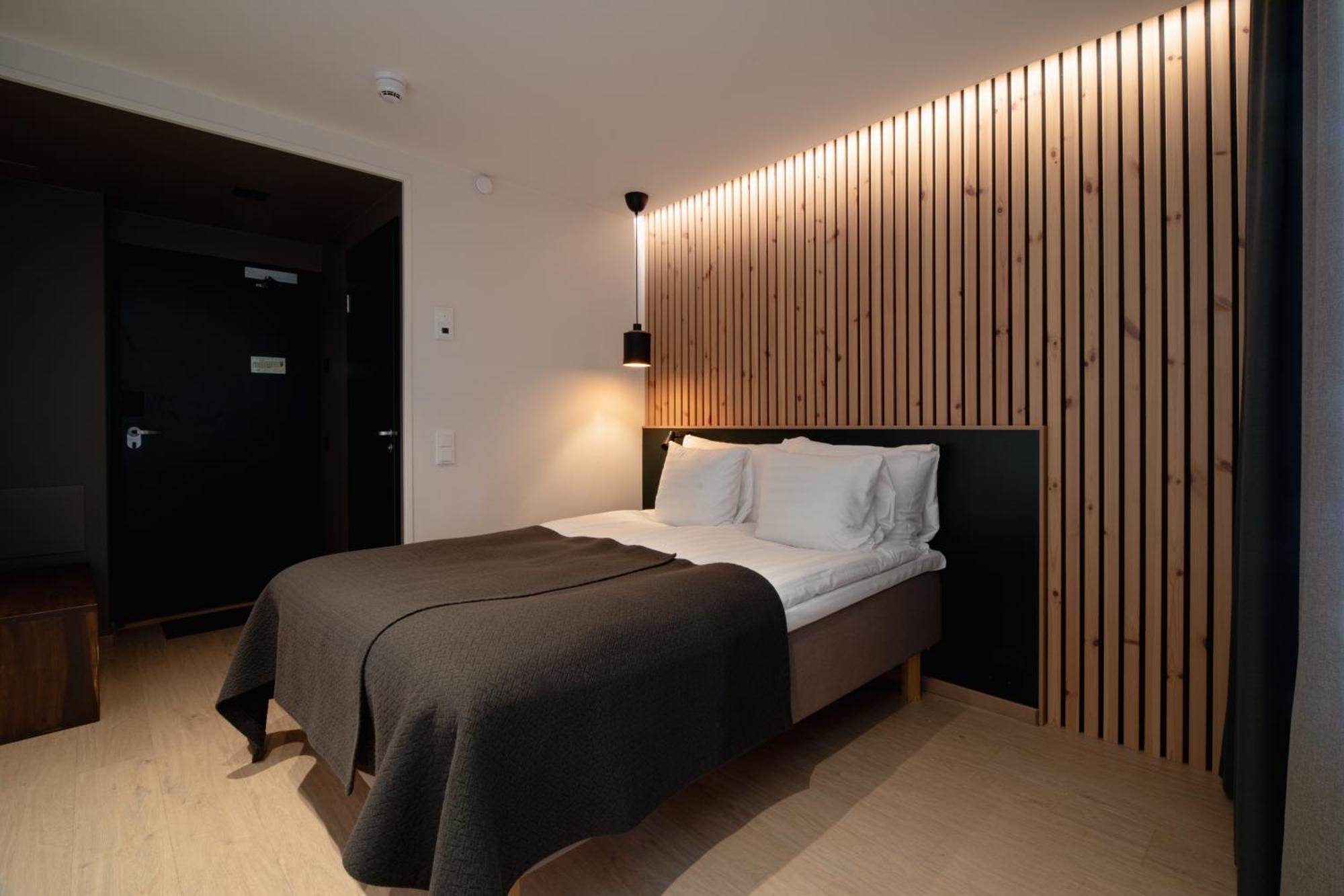 Haltia Lake Lodge Nature Boutique Hotel & Glamping เอสโป ภายนอก รูปภาพ
